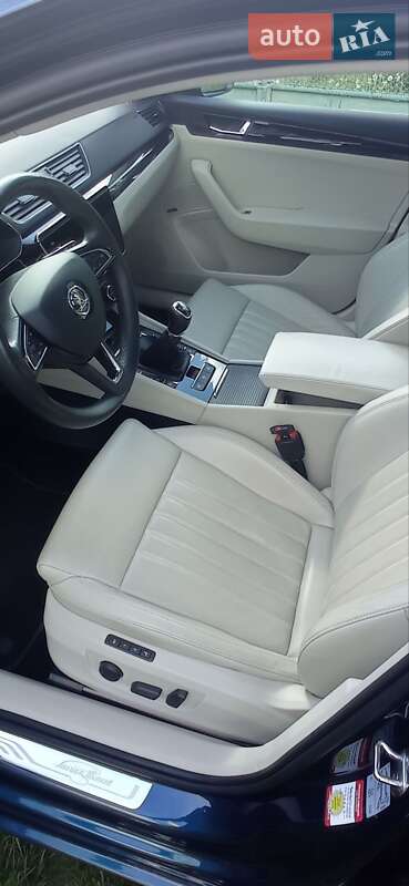 Универсал Skoda Superb 2019 в Умани