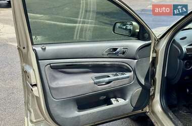 Лифтбек Skoda Superb 2005 в 