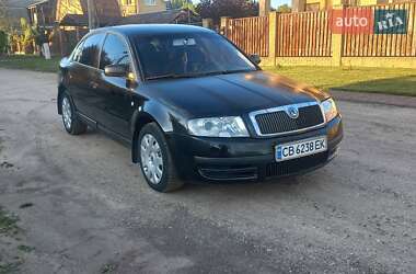 Лифтбек Skoda Superb 2004 в Глухове