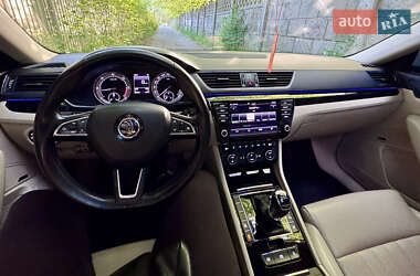 Лифтбек Skoda Superb 2017 в 