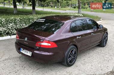 Лифтбек Skoda Superb 2009 в 