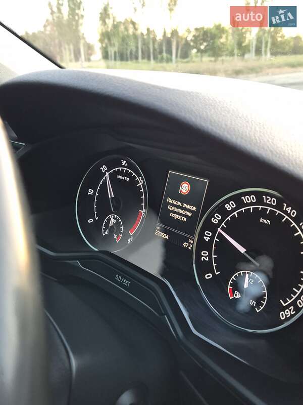 Универсал Skoda Superb 2017 в Днепре