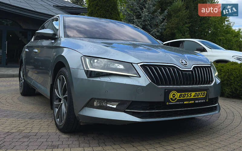 Ліфтбек Skoda Superb 2018 в 