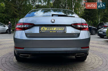 Ліфтбек Skoda Superb 2018 в 