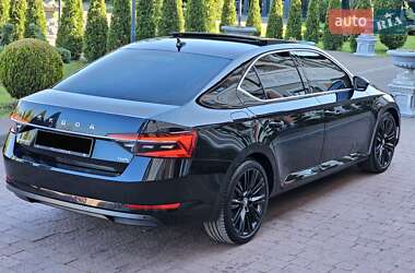 Ліфтбек Skoda Superb 2019 в 