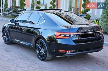 Ліфтбек Skoda Superb 2019 в 