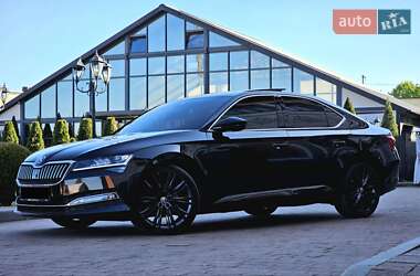 Ліфтбек Skoda Superb 2019 в 