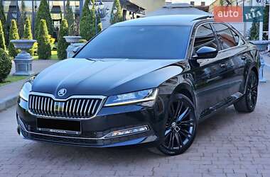 Ліфтбек Skoda Superb 2019 в 