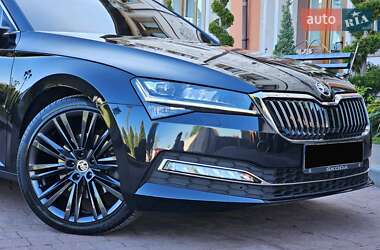 Ліфтбек Skoda Superb 2019 в 