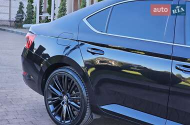 Ліфтбек Skoda Superb 2019 в 