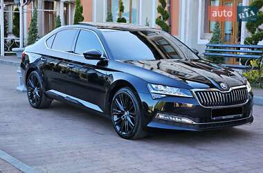 Ліфтбек Skoda Superb 2019 в 