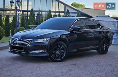 Ліфтбек Skoda Superb 2019 в 