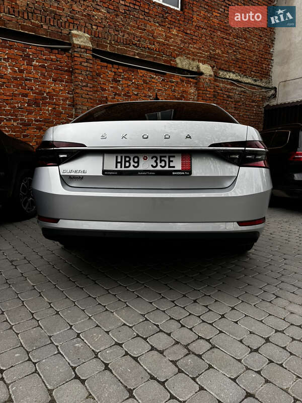 Лифтбек Skoda Superb 2020 в Ивано-Франковске