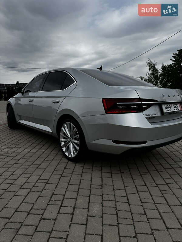 Лифтбек Skoda Superb 2020 в Ивано-Франковске