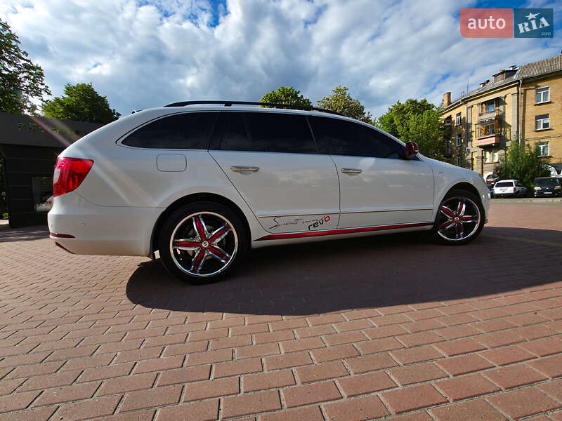 Универсал Skoda Superb 2013 в Киеве
