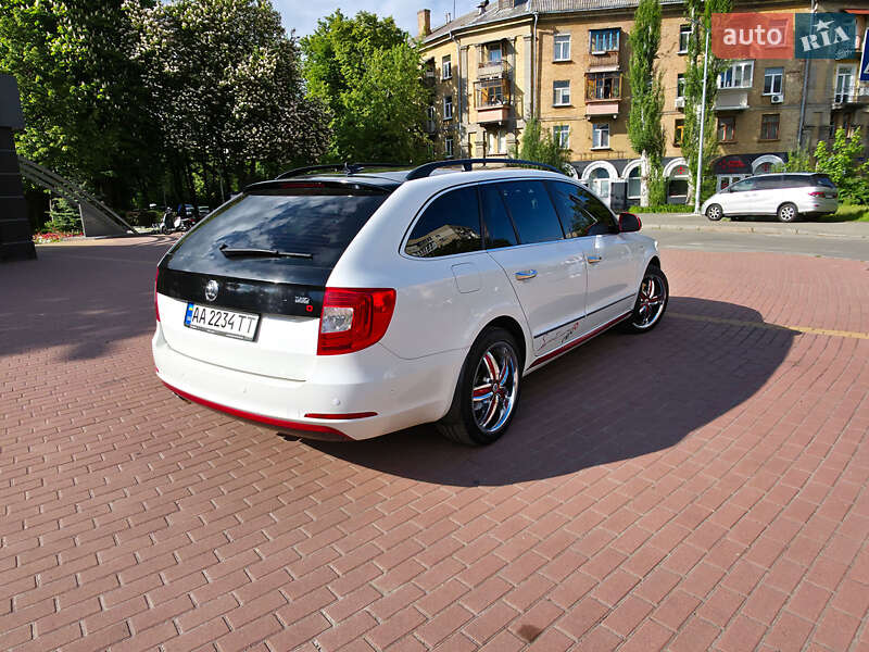 Универсал Skoda Superb 2013 в Киеве