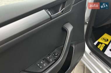 Універсал Skoda Superb 2018 в 