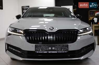 Ліфтбек Skoda Superb 2021 в 
