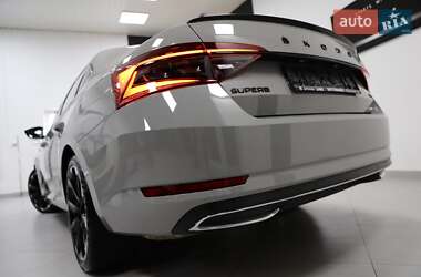Ліфтбек Skoda Superb 2021 в 