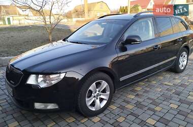 Універсал Skoda Superb 2011 в 