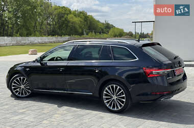 Універсал Skoda Superb 2020 в 