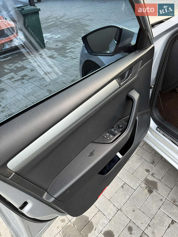 Универсал Skoda Superb 2018 в Рахове фото 12 Универсал Skoda Superb 2018 в Рахове