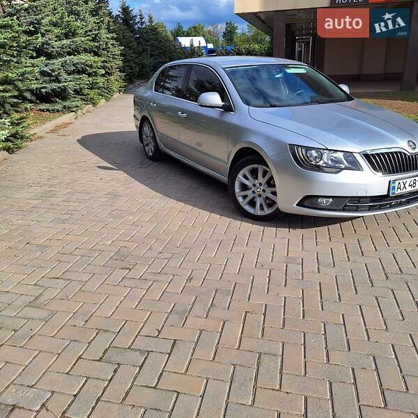 Лифтбек Skoda Superb 2013 в Харькове