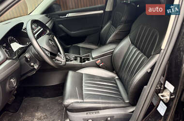 Ліфтбек Skoda Superb 2019 в 