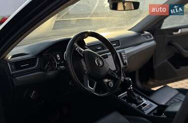 Лифтбек Skoda Superb 2015 в 