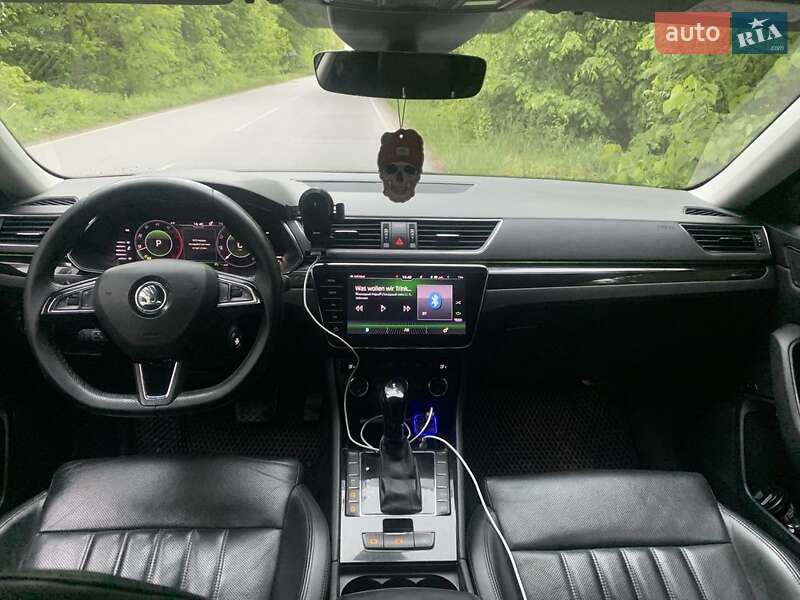 Універсал Skoda Superb 2017 в Житомирі