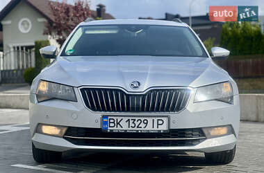 Універсал Skoda Superb 2017 в 