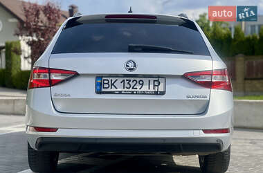Універсал Skoda Superb 2017 в 