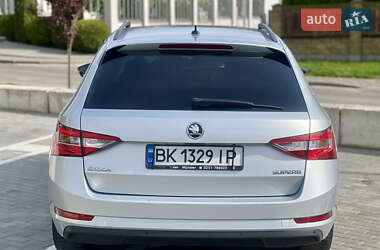 Універсал Skoda Superb 2017 в 