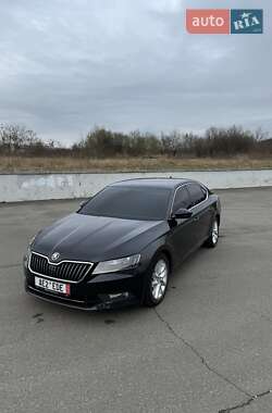 Ліфтбек Skoda Superb 2017 в 