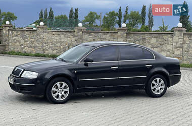 Лифтбек Skoda Superb 2003 в 