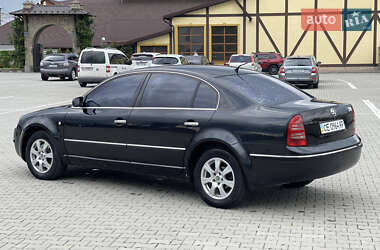 Лифтбек Skoda Superb 2003 в 