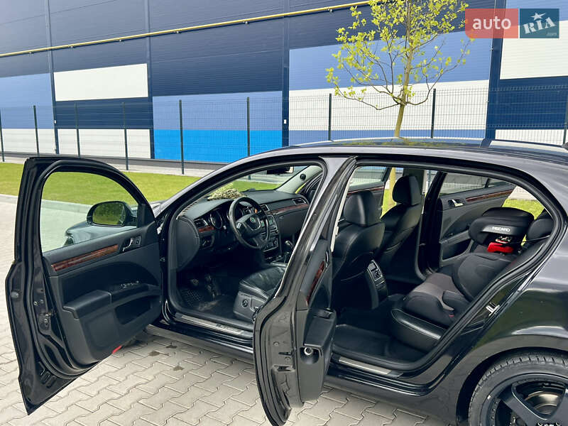 Лифтбек Skoda Superb 2009 в Львове