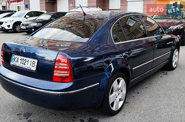 Лифтбек Skoda Superb 2004 в Киеве