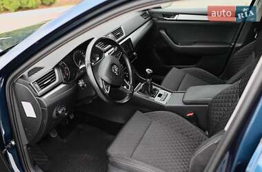 Універсал Skoda Superb 2017 в 