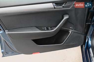 Універсал Skoda Superb 2017 в 