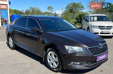 Лифтбек Skoda Superb 2018 в 
