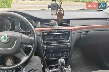 Лифтбек Skoda Superb 2012 в Никополе