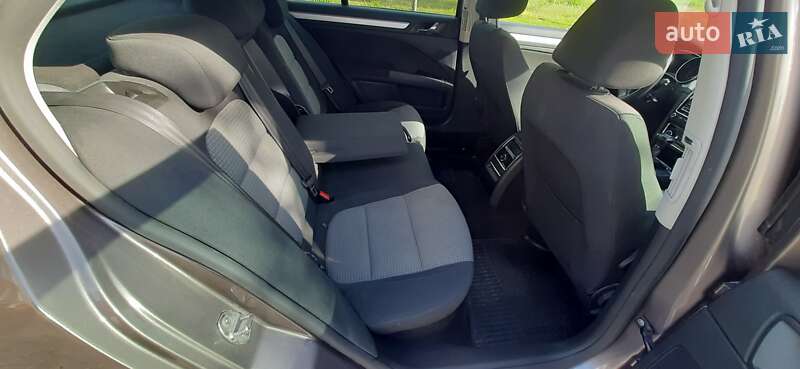 Лифтбек Skoda Superb 2012 в Софиевской Борщаговке