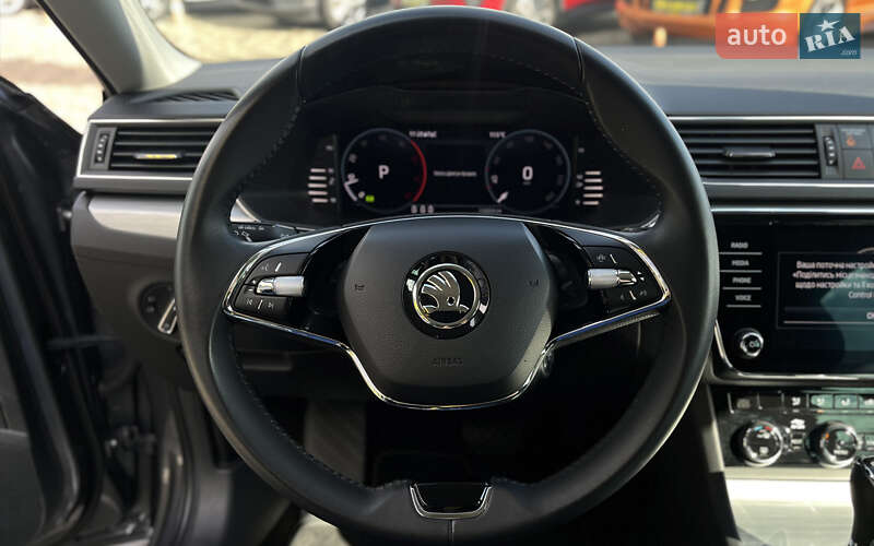 Ліфтбек Skoda Superb 2023 в Мукачевому