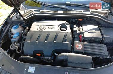 Універсал Skoda Superb 2012 в 
