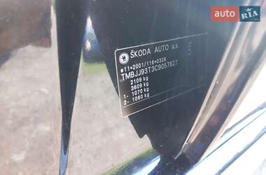 Універсал Skoda Superb 2012 в 