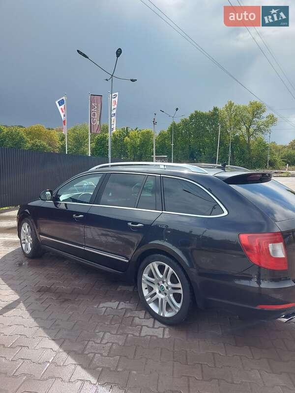 Універсал Skoda Superb 2012 в Львові