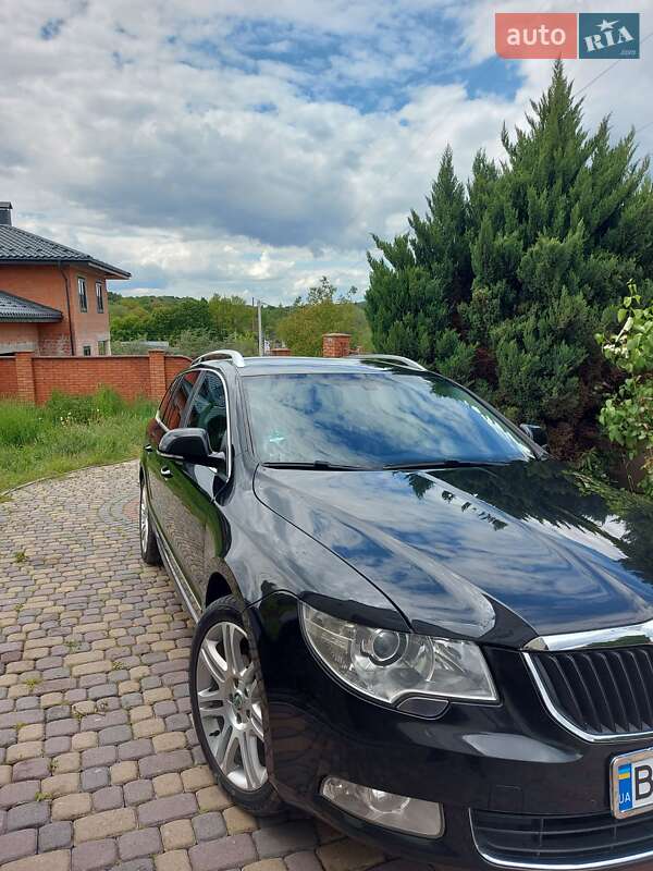Універсал Skoda Superb 2012 в Львові