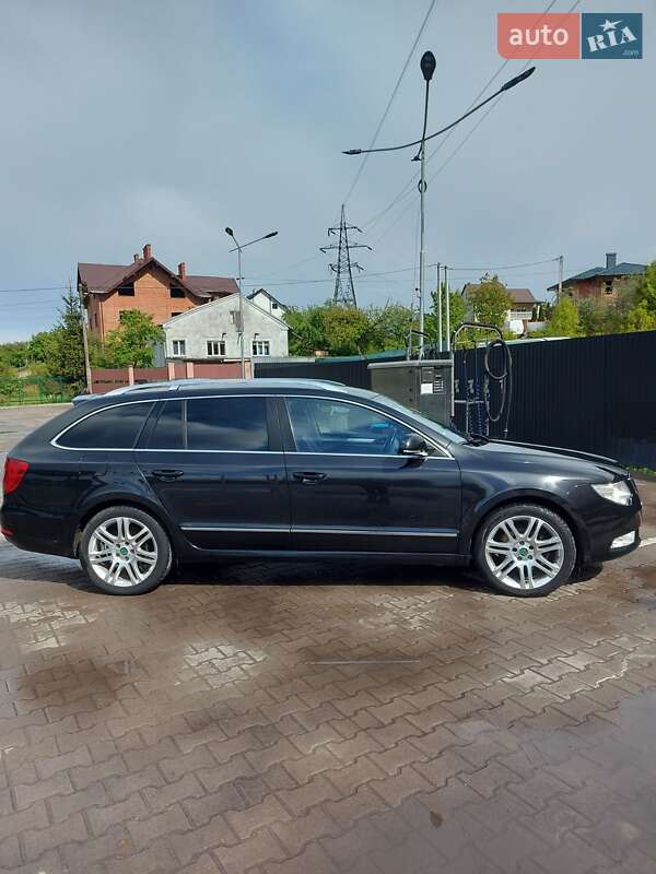Універсал Skoda Superb 2012 в Львові