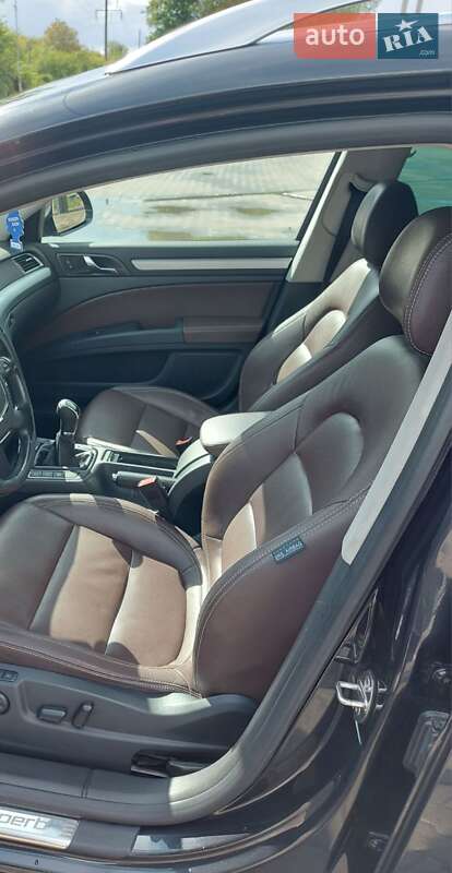 Універсал Skoda Superb 2012 в Львові